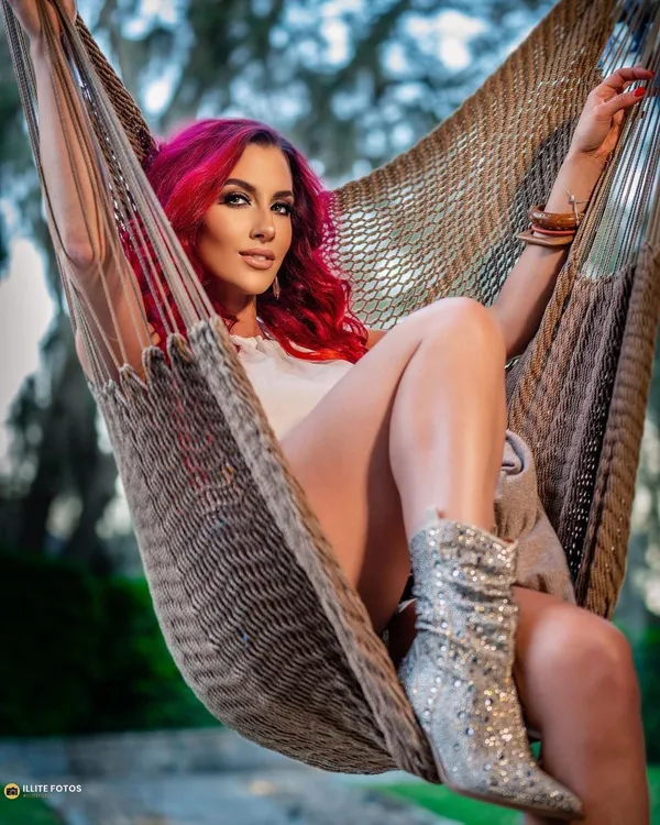 Santana Garrett's photo 6