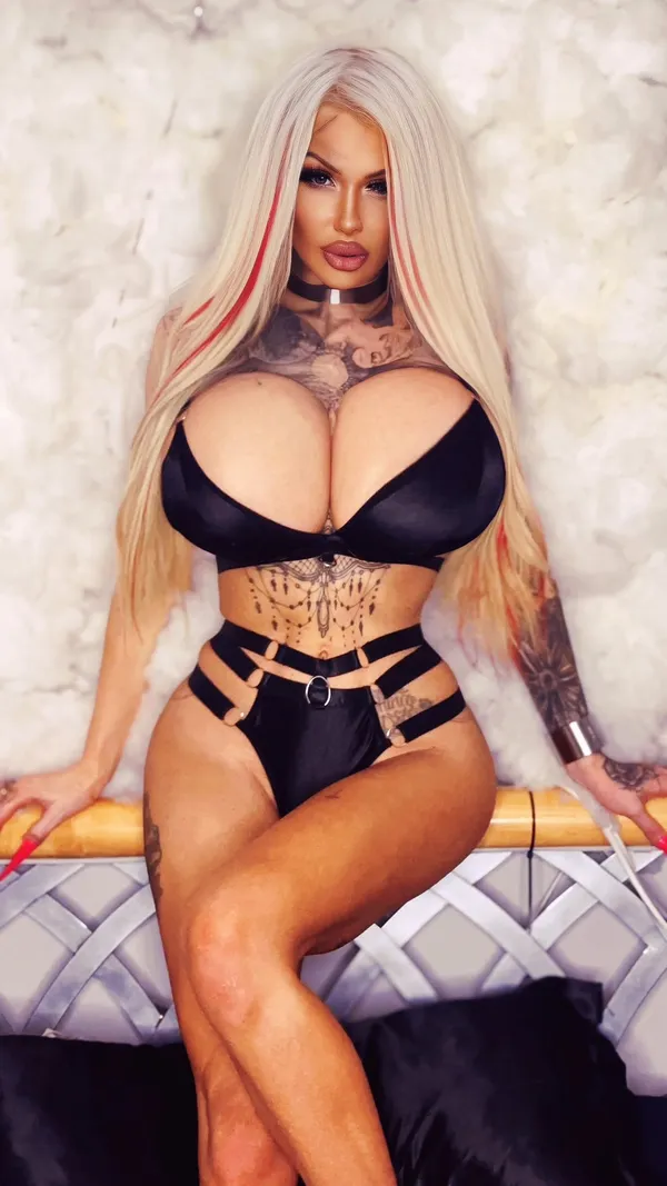 Sapphire Saint's photo 3