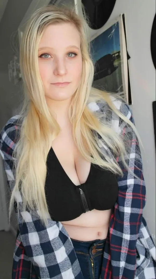 Sarah Shaye's photo 6