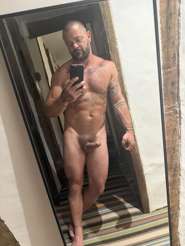 Scott Wild's BabeWiki Profile