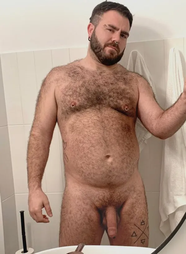 Scruffy Stocky Cub's photo 4