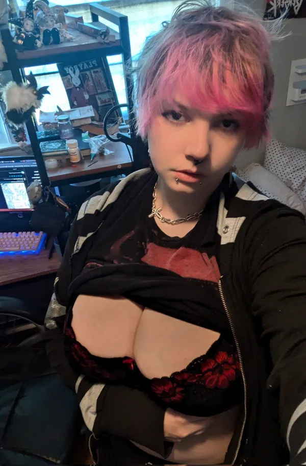 Scruppy97's BabeWiki Profile
