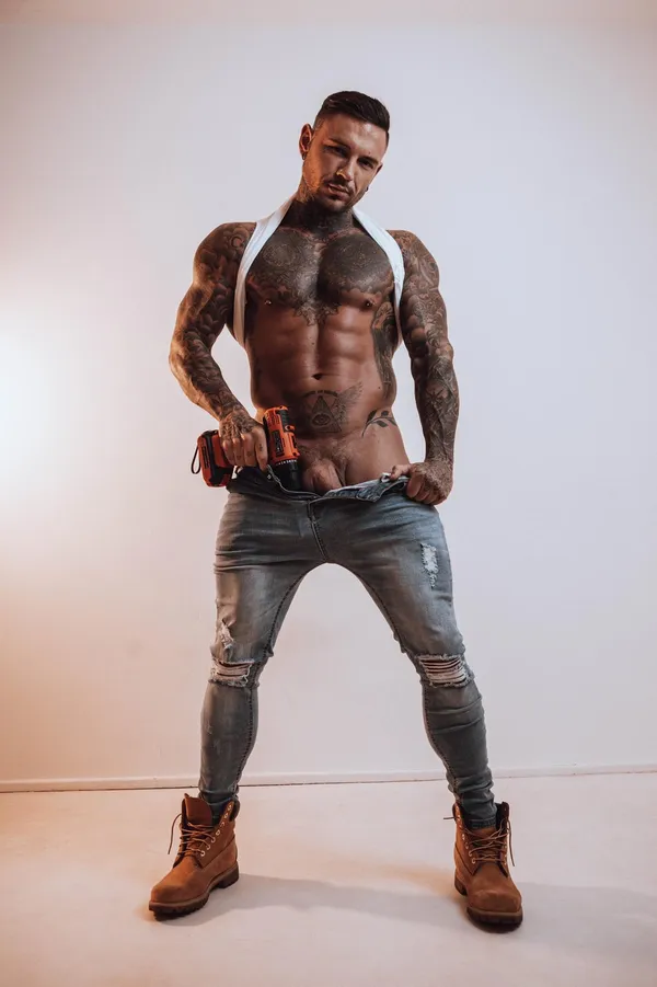 Sean Pratt's BabeWiki Profile