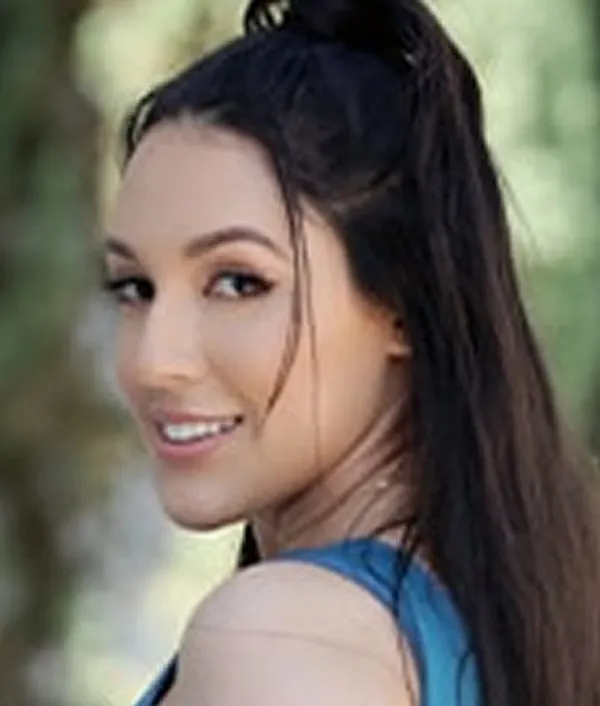 Selena Ivy's photo 4