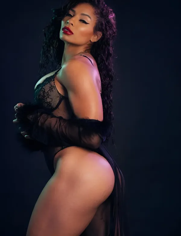 Sharmaine Figueroa's BabeWiki Profile