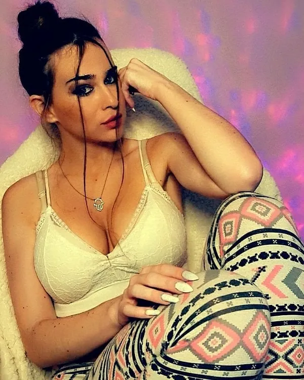 Sharon Queen's photo 7