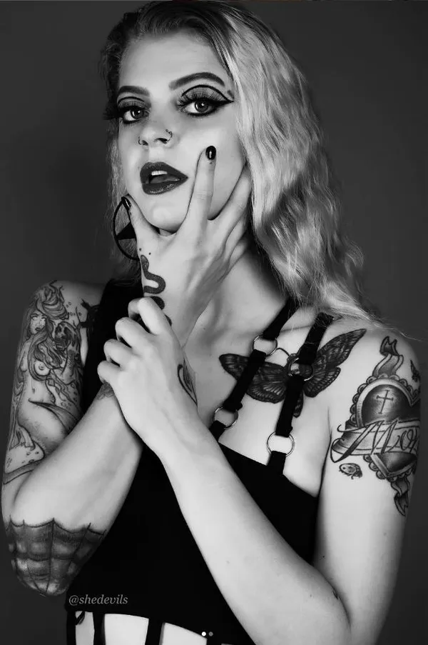 Shexxxdevil's BabeWiki Profile