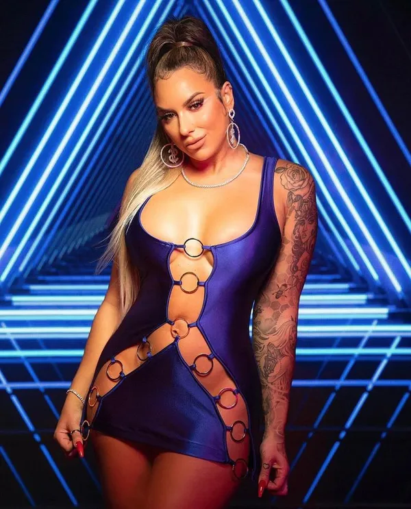 Sienna Spalding's BabeWiki Profile