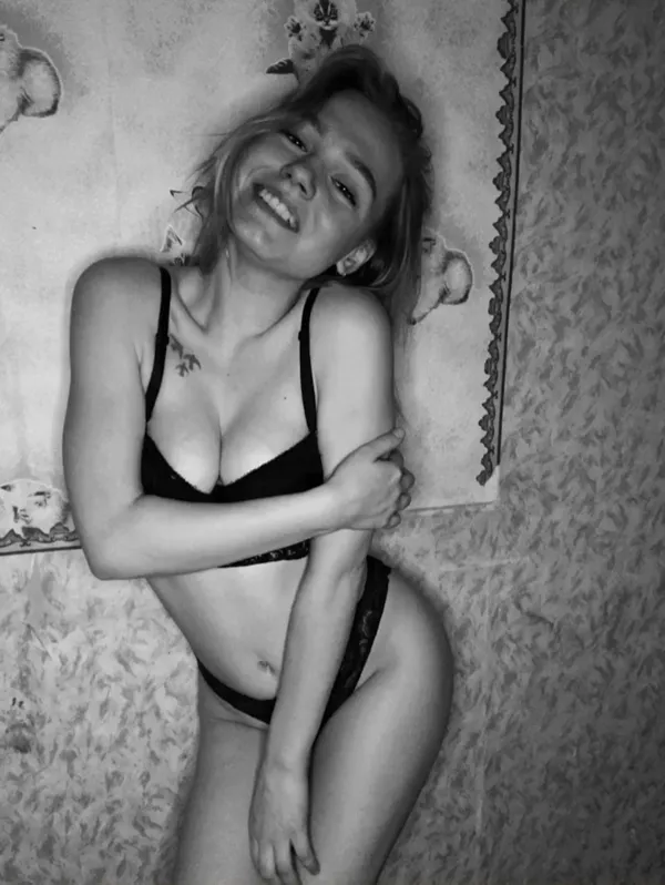 Silvia Wise's BabeWiki Profile