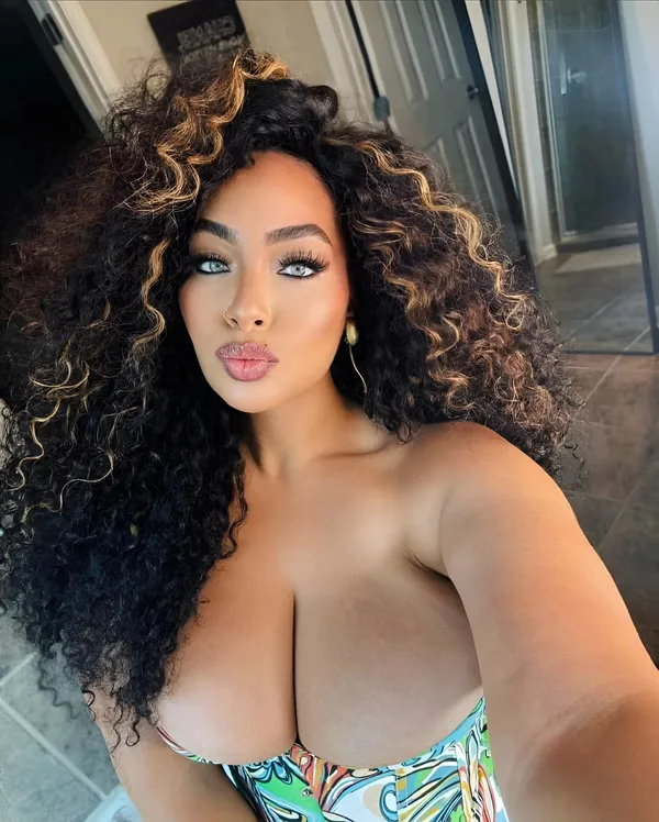 Sirena Morris's photo 5