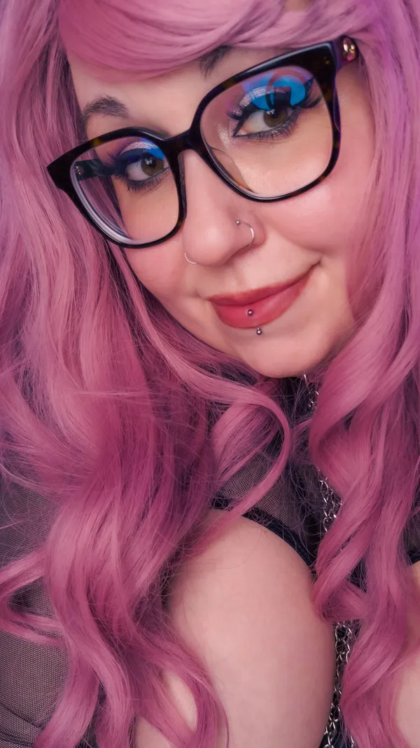 SlaveClaireBear's BabeWiki Profile