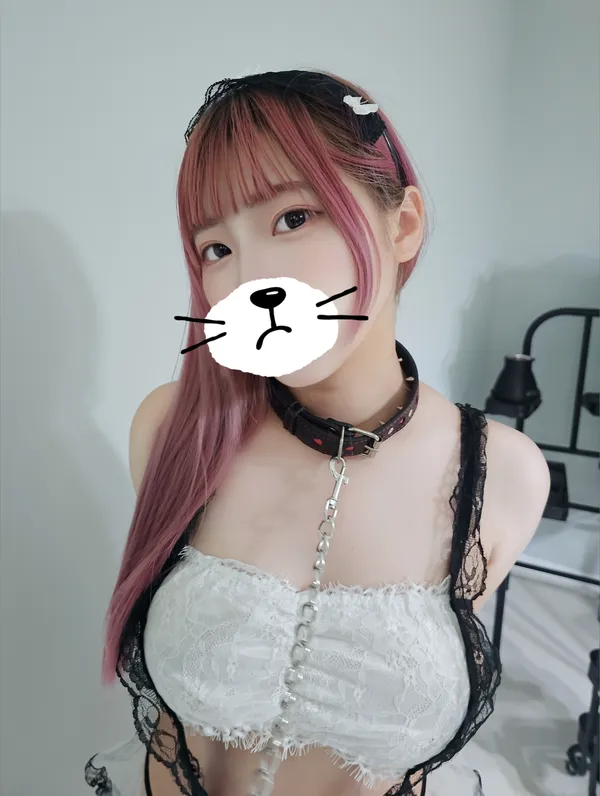 SlaveQ's BabeWiki Profile