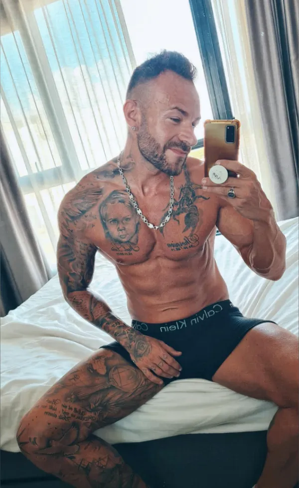 Snake Dave's BabeWiki Profile