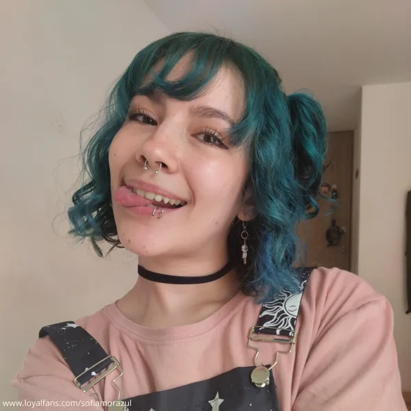 sofiamorazul's BabeWiki Profile