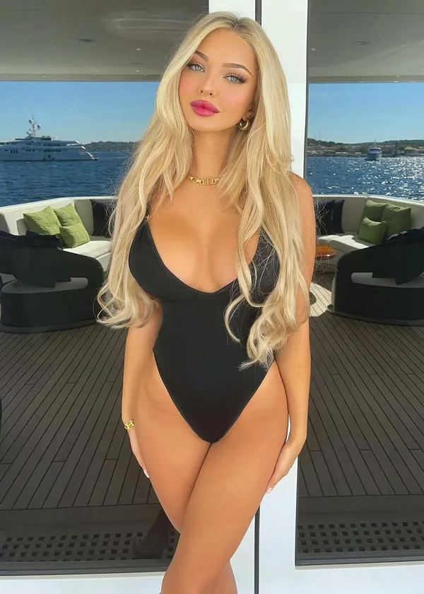 Sophie Saint's BabeWiki Profile