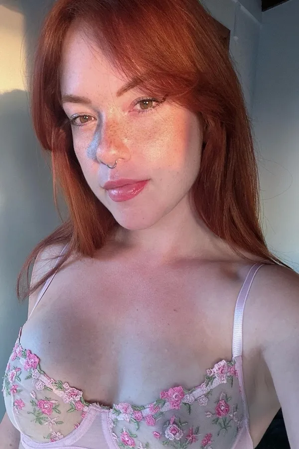 Sophye Esra's BabeWiki Profile