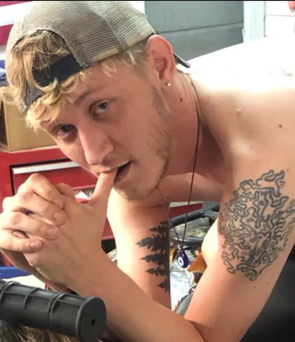 squeallittlepig's BabeWiki Profile