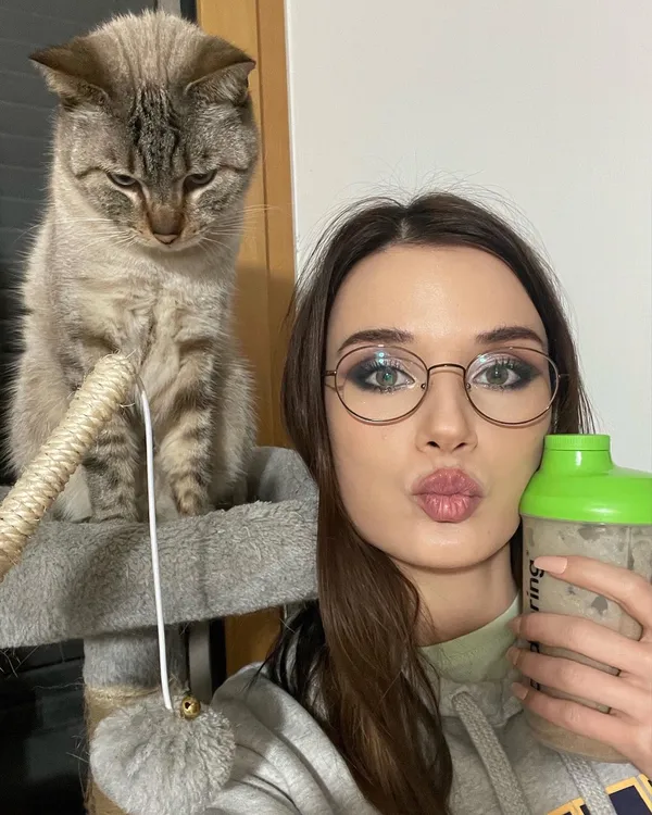 Starling ASMR's photo 8