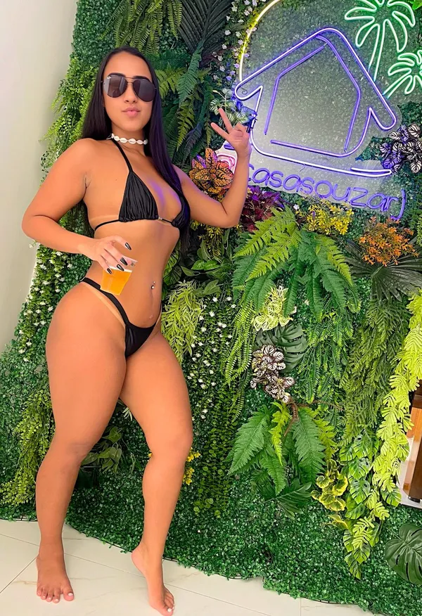 Steeh Chaves's BabeWiki Profile