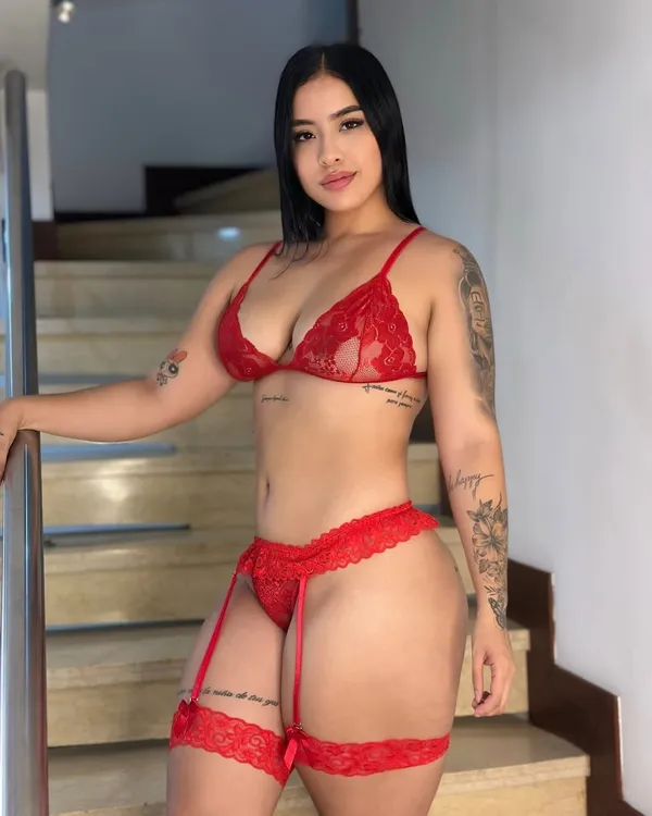 Stefania Gonzalez Alvarado's BabeWiki Profile