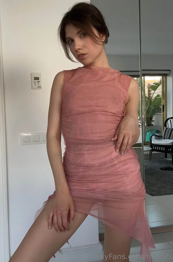 Stella Wells's BabeWiki Profile