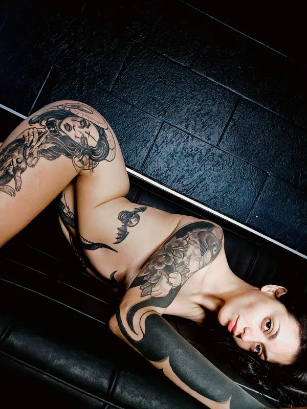 Stephanie Crime's photo 7