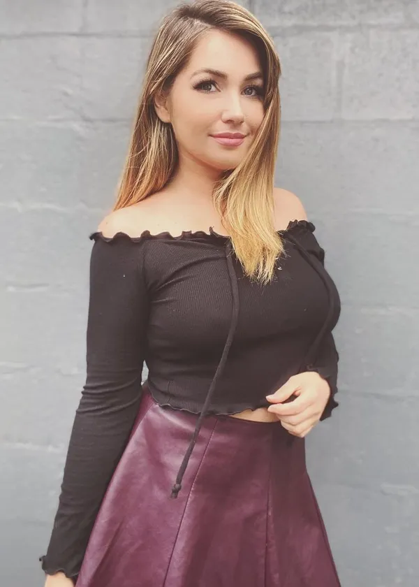 Stephanie Matto's photo 3