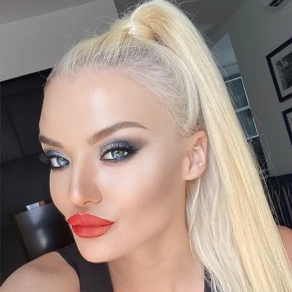 StrapWoman's photo 8