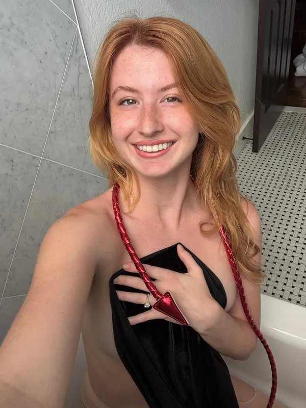 Strawberry Kisses's photo 9