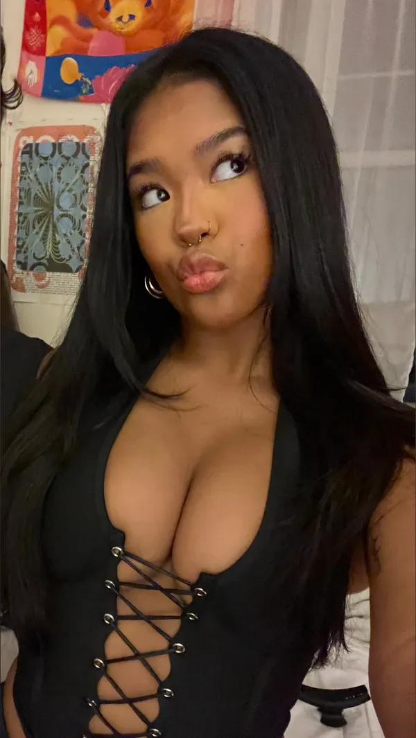 sunnysbunny's BabeWiki Profile