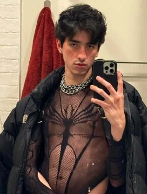 Super Bottom's BabeWiki Profile