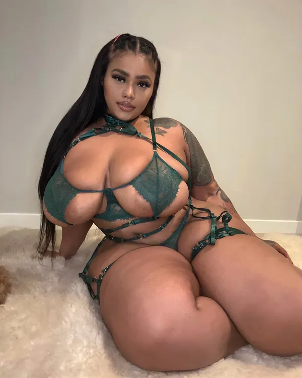 Suzy Marie's photo 5