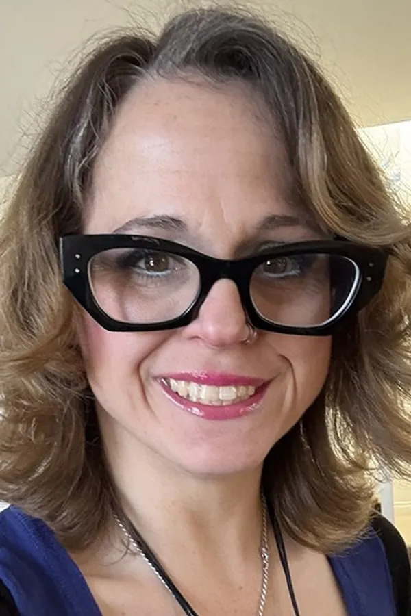 Suzy Wylde's BabeWiki Profile