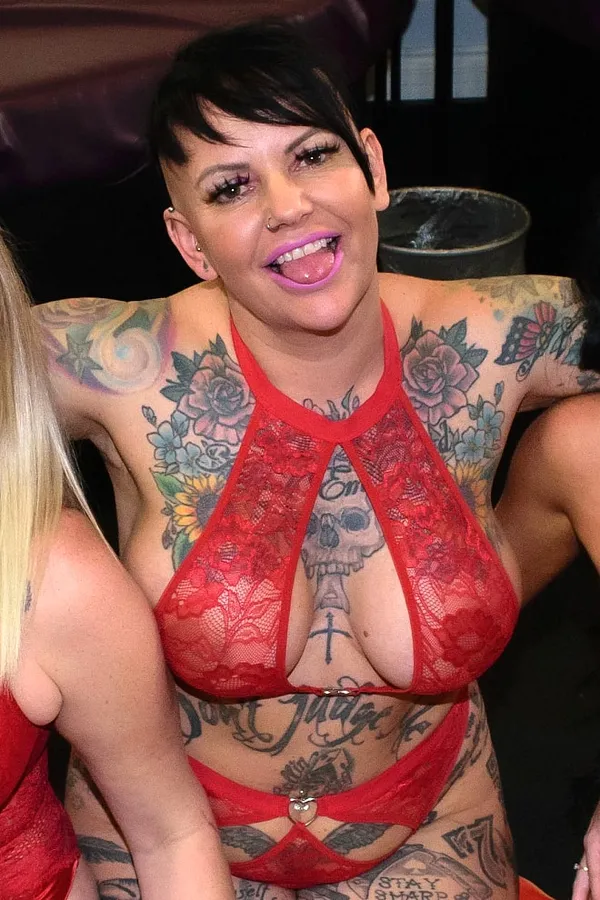 Tatty Tyler's photo 2