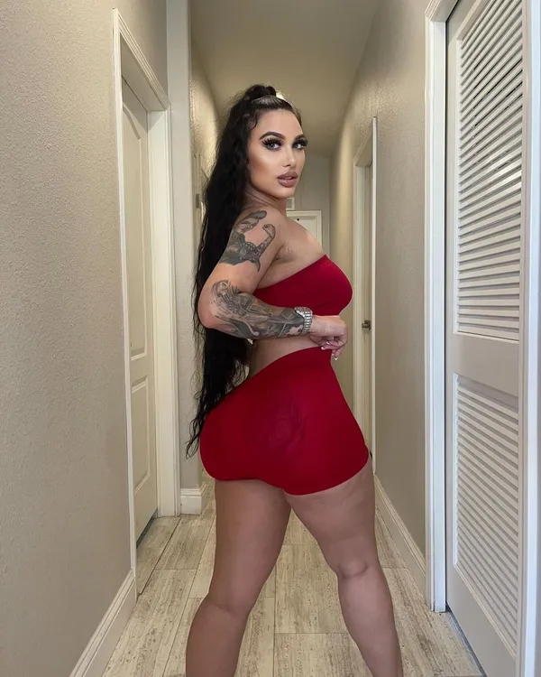 Tay Tatted's BabeWiki Profile