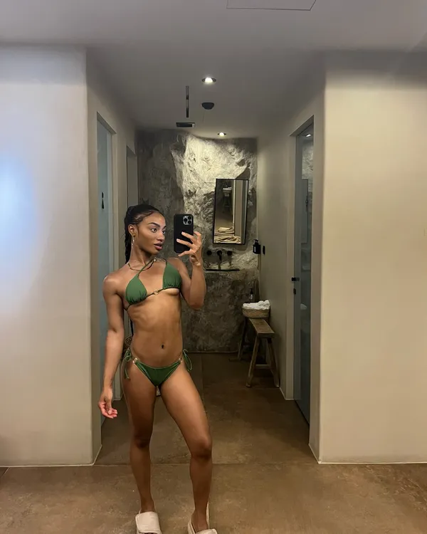 Taylor Champ's photo 5