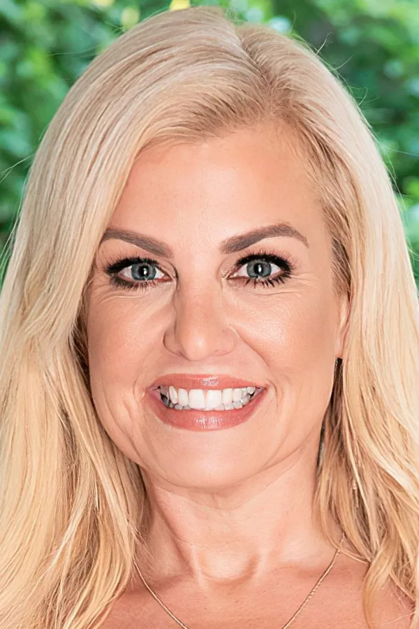 Taylor Leigh's BabeWiki Profile