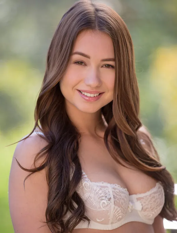 Taylor Sands's photo 9