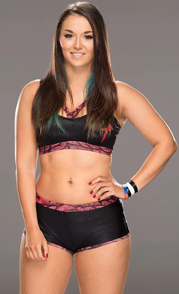 Tegan Nox's photo 3