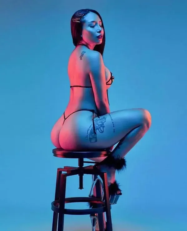 Thaina Fields's photo 3