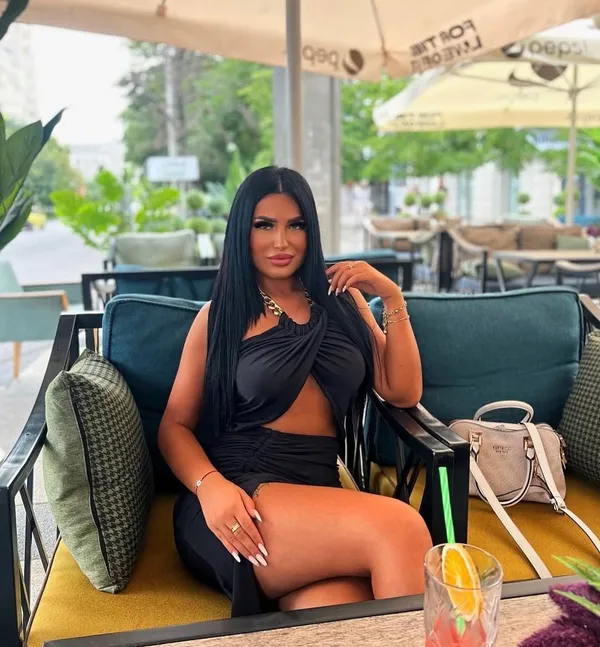 Thalia Velar's photo 6