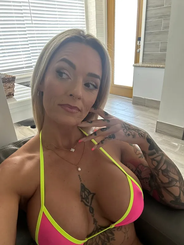 The Mandy FoXXX's photo 4