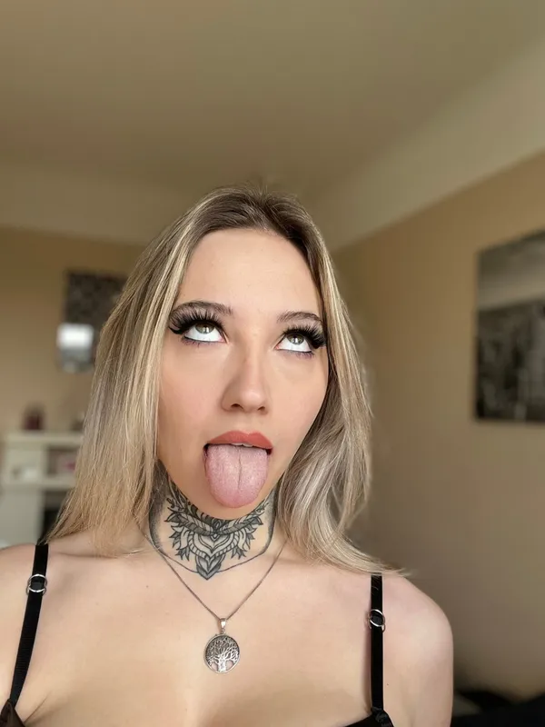 The Queen (Onlyfans)'s photo 7