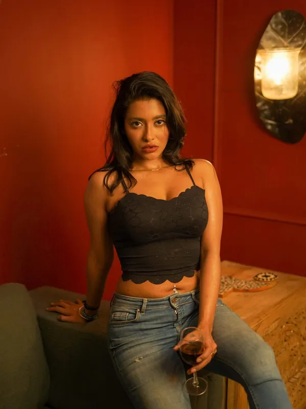 Thea D'suuza's photo 3