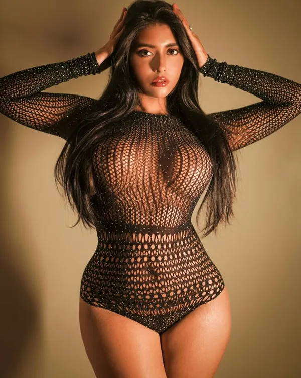 Thea D'suuza's BabeWiki Profile