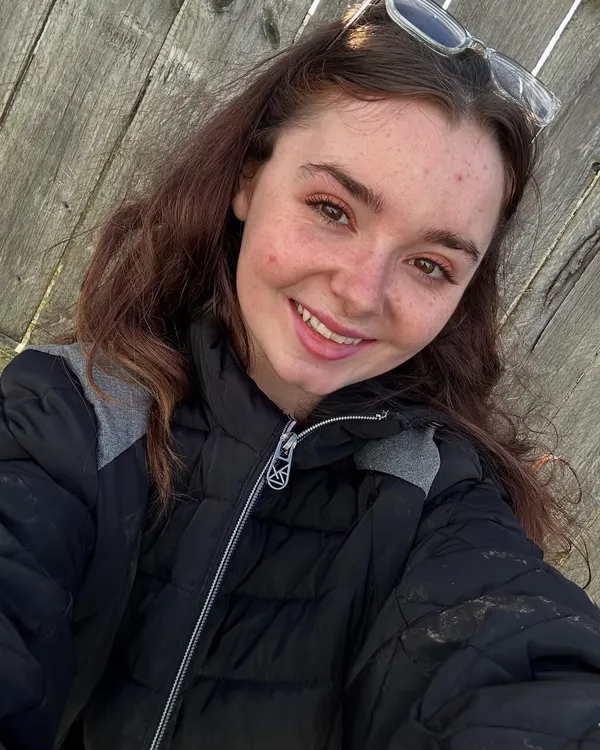 therealaly's photo 5