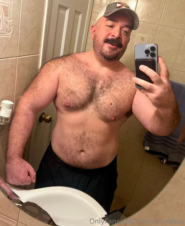 ThickPipeBear's BabeWiki Profile