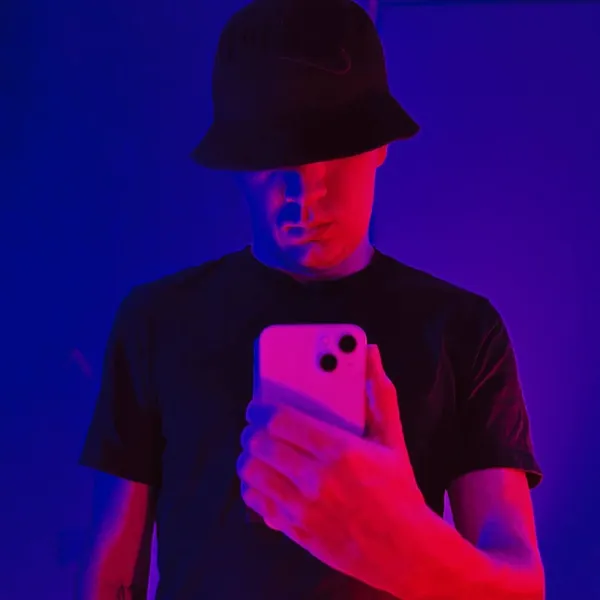 throbbingvibe's BabeWiki Profile