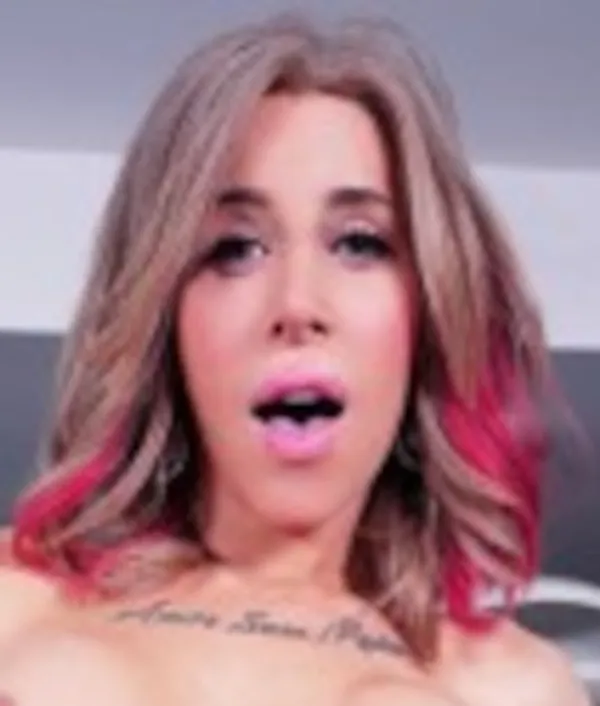 Tiffany Von Pierre's photo 4