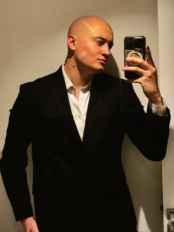 Tomas Deffis's BabeWiki Profile